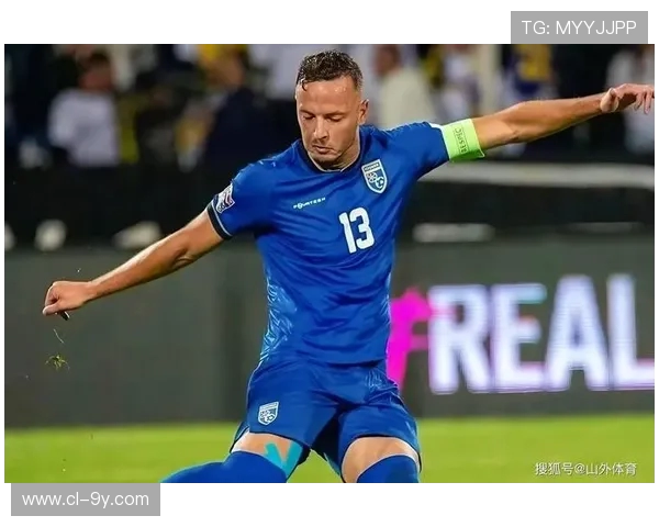 如何挑选合适的足球选手提高球队实力与比赛表现的关键技巧